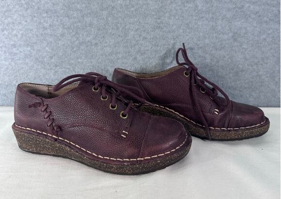Aetrex Shoes - Aetrex Women's sz 36 EU (6-6.5 US) Burgundy Oxford Leather Lace Up Wedge Sneaker